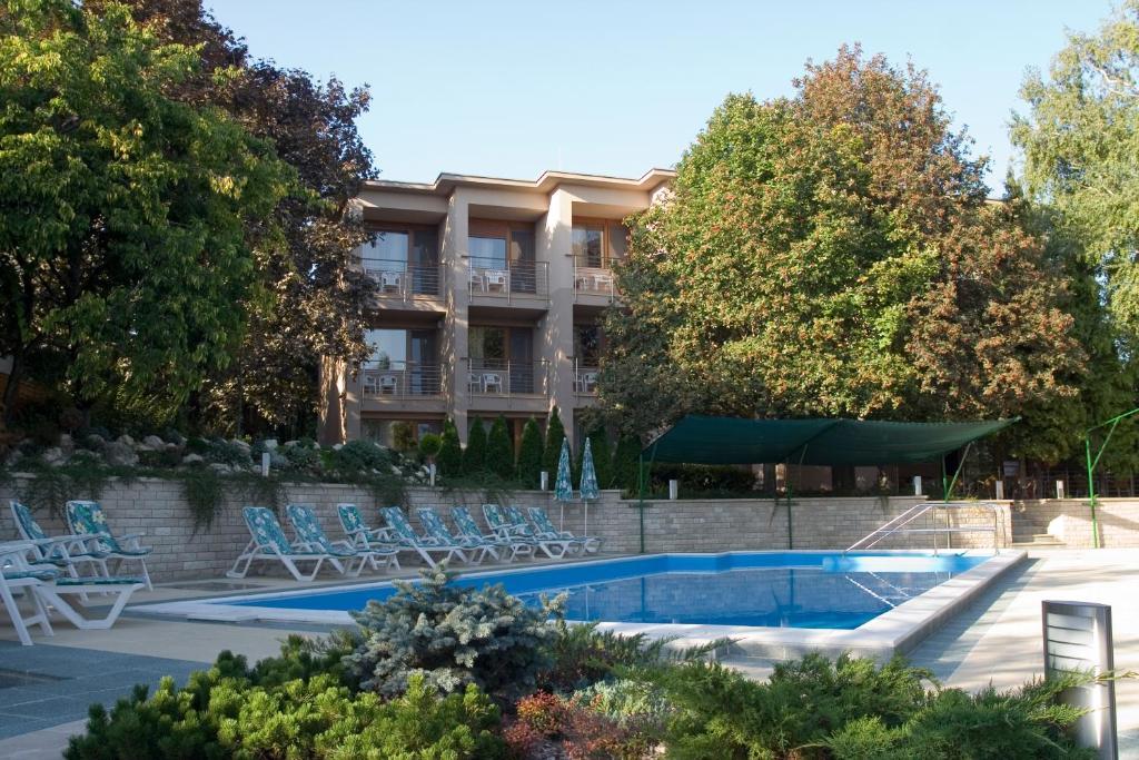 Hotel Villa Pax Balatonalmádi Dış mekan fotoğraf